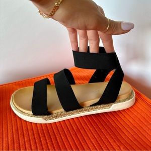 Madden Girl Black Strappy Sandal | Size 8.5